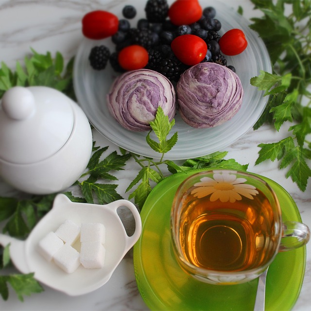 📚 あわせて読みたい関連記事 - デスクワークの足むくみがひどい…原因と今